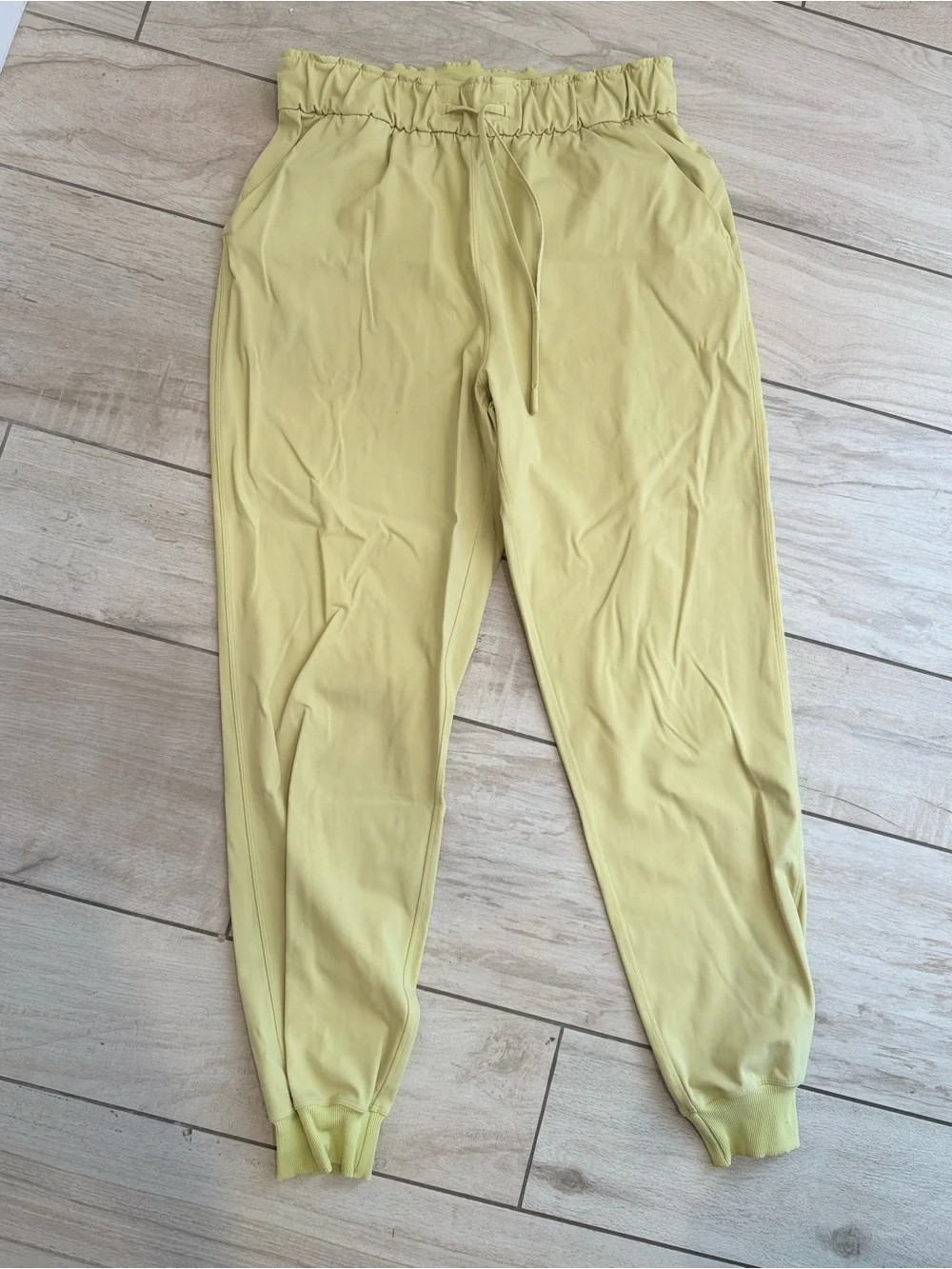 lululemon athletica Pale Yellow Elastic Ruffle Waist Joggers